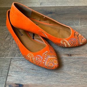 Fun embroidered orange suede flats!